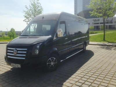 Новый VIP микроавтобус черного цвета на свадьбу